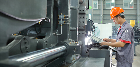 888官网DF注塑机-机械守护